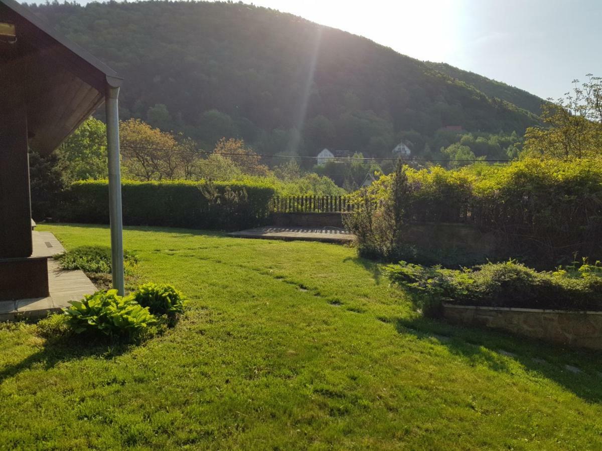 Garden View Villa Drienica Bagian luar foto